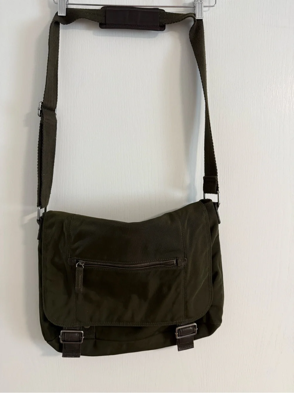 Banana Republic Olive Green Messenger Crossbody Bag